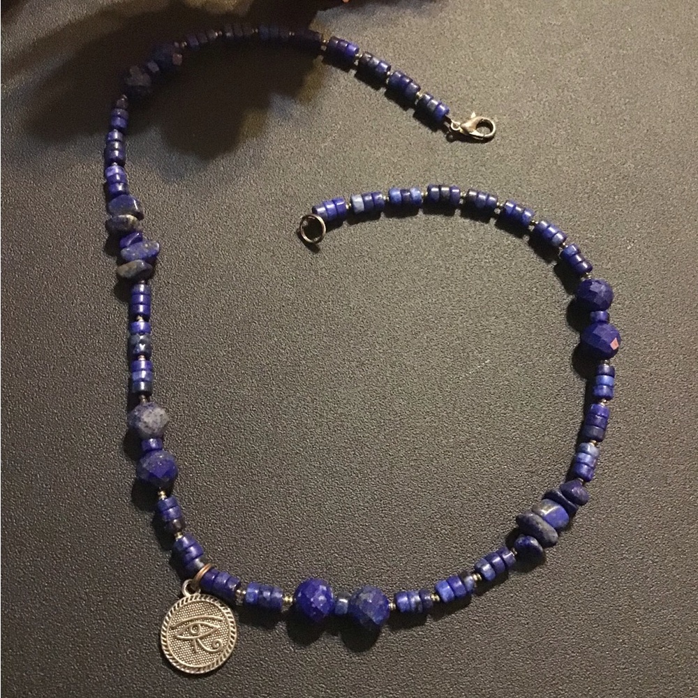 SOLD SOLD SOLD 🟦🔷Thin Lapis Lazuli necklace with Eye of Horus charm🔹🟦
